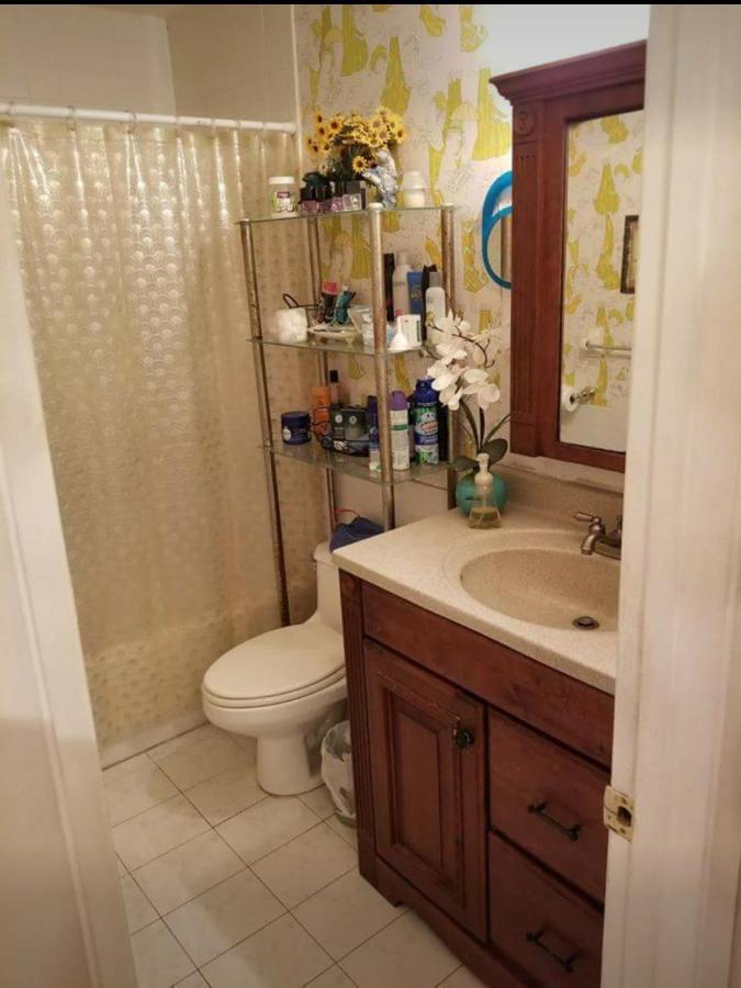 Snug Minimalist Full Bed With 50 Inch Smart Tv, Netflix, Airplay, Mini-Fridge, And 500 Mbps Wifi Near Fiu, Dolphin Mall, Airport Miami Exterior photo